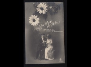 Liebes-AK Er schenkt ihr "Die Blume der Liebe", Gedicht, AUGSBURG 8.11.1913